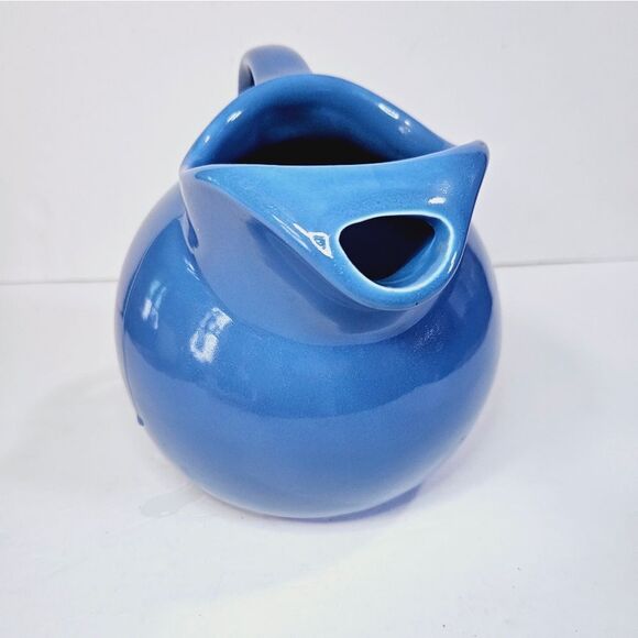 Vintage Hall USA Pottery MCM Ice Lipped Ceramic Round Ball Pitcher Sky Blue 633 - Picture 5 of 9